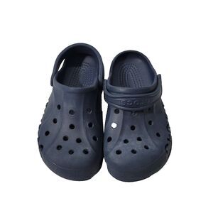 UNISEX NAVY CROCS MENS 4/ WOMENS 6
